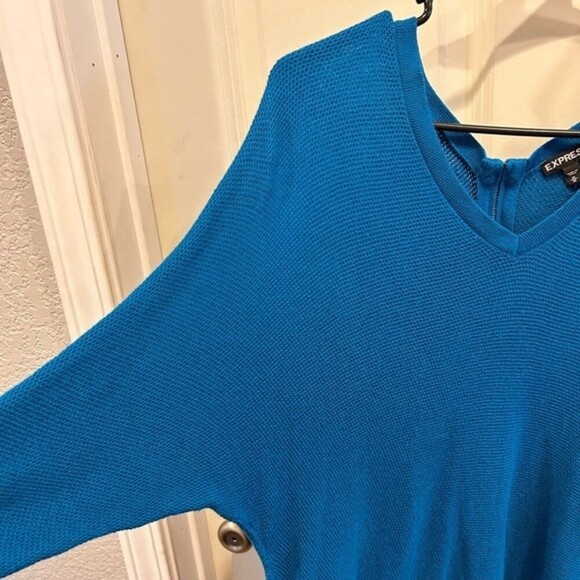 Express Dolman Sleeve High Low Zipper Back Sweater size Medium - Picture 2 of 6